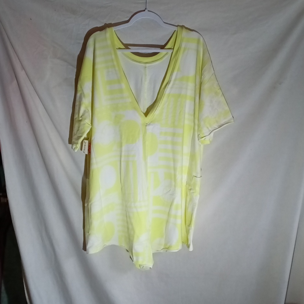 ONE DAY SALE Free People Movement NWT Hot Shot Printed Tee Romper, Sunday Zest - Picture 3 of 4